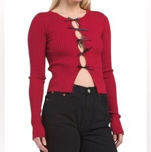 Red Ribbed Long Sleeve Top with Bow Details
EMORY PARK
Bow Front Long Sleeve Top